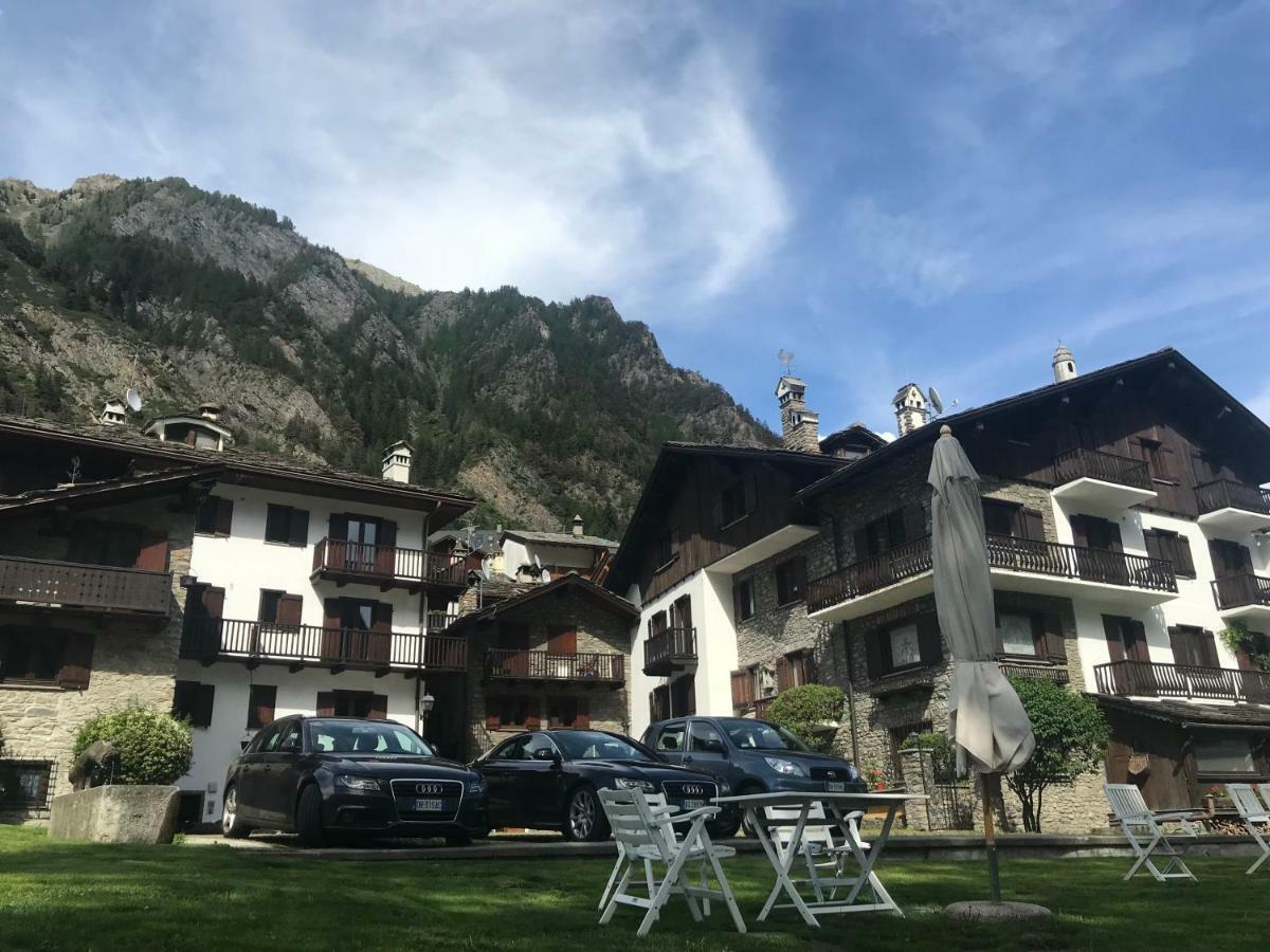 Hameau De Jadis Apartamento Pré-Saint-Didier Exterior foto
